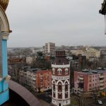 У зруйнованому Маріуполі росіяни скуповують нові квартири, але якість житла викликає нарікання